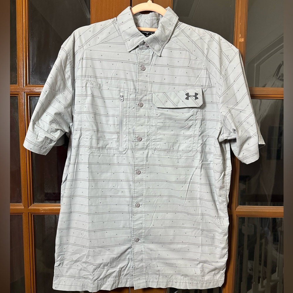 Under Armour Men's Light Gray Button Down Shirt